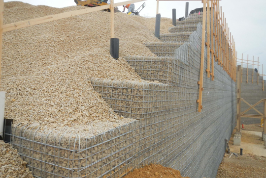 Vist A Wall Wire Wall 