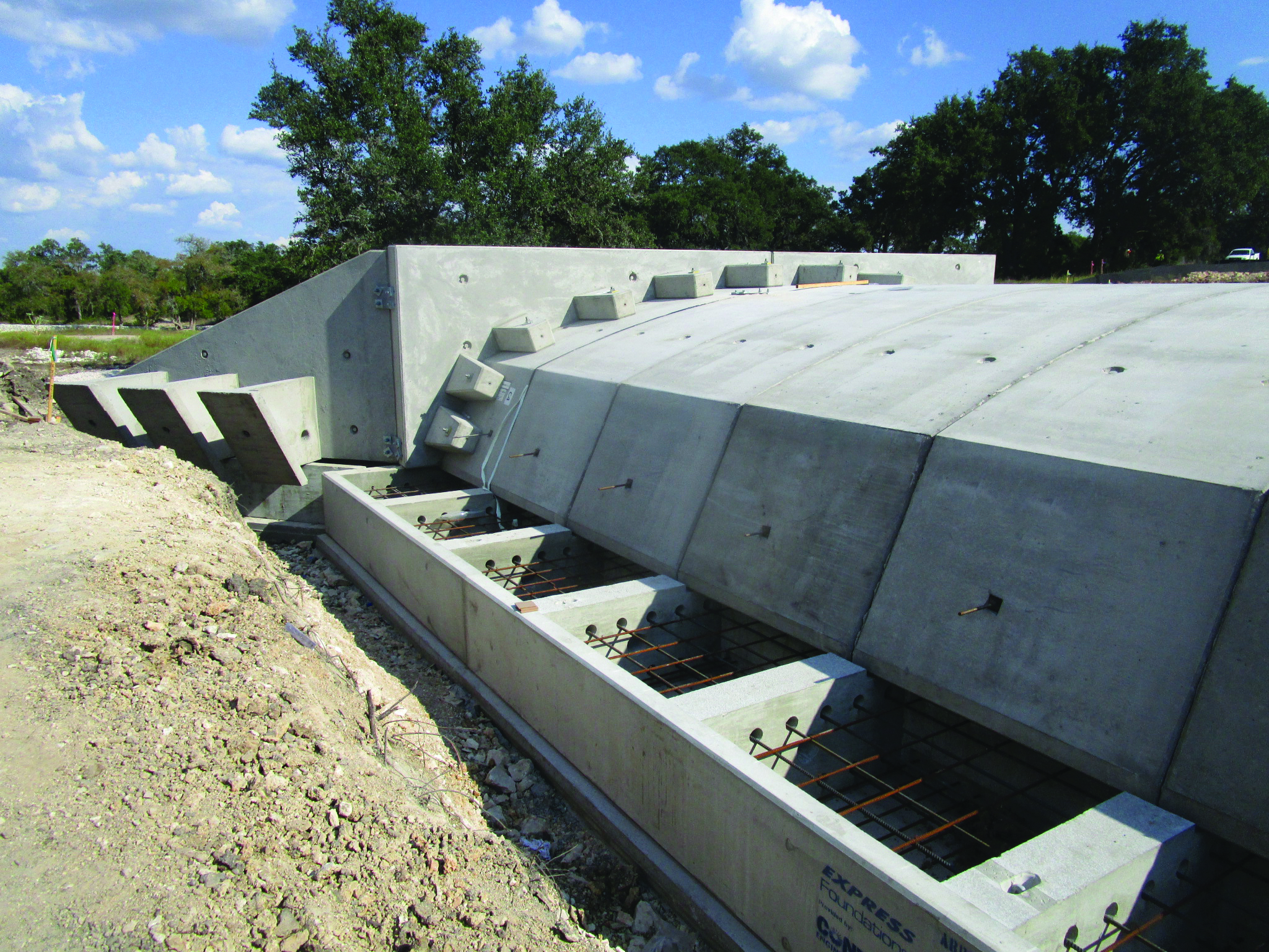 CON/SPAN O-Series Precast Modular Bridge System by Contech CON/SPAN O-Series Precast Modular Bridge System by Contech