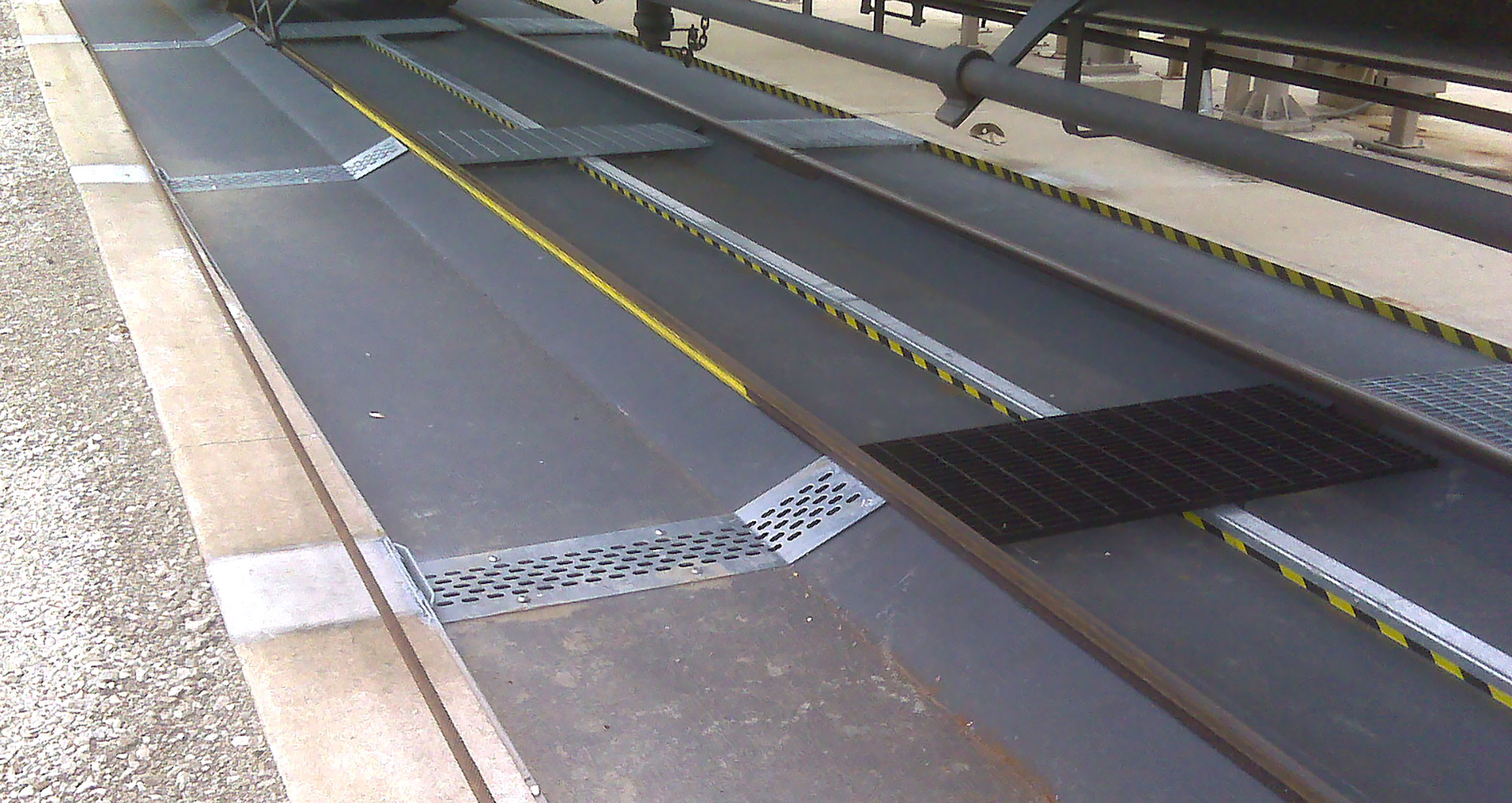 Contech Rail Collector Pans